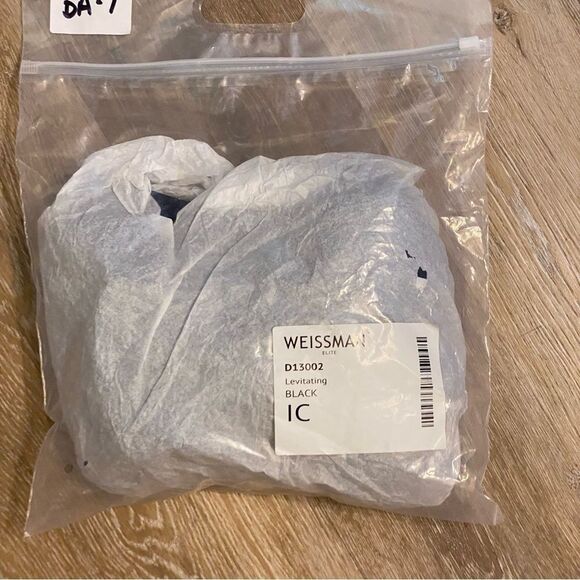 WEISSMAN Elite Dance maxi black dress Levitating
D13002 IC- child 7/8 NEW - Picture 11 of 13